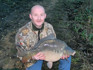 One of Spring lakes new additions a nice 19lb mirror for David Newland among his 8 fish for the session