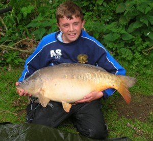 A new pb for Scott Smith a lovely 30lb Mirror caught Heron on 2nd June, smashing his previous pb of 13lb!!