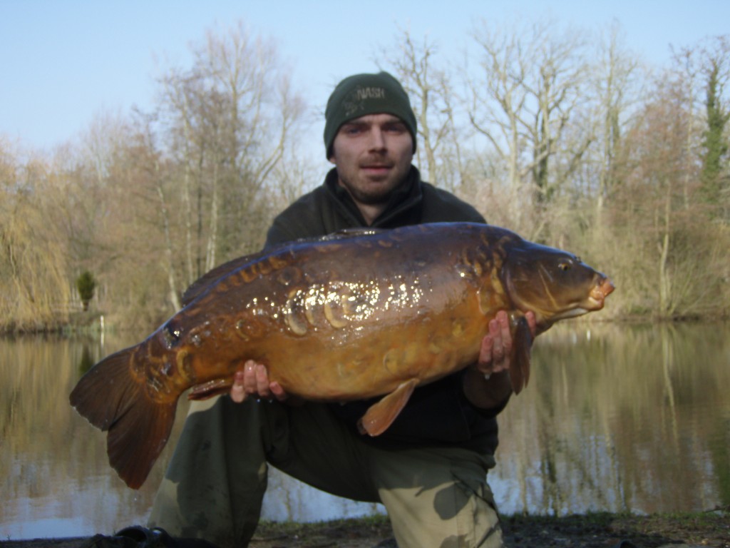 Kev Smith opened his account with a 30lb 2oz Mirror from Broadwing