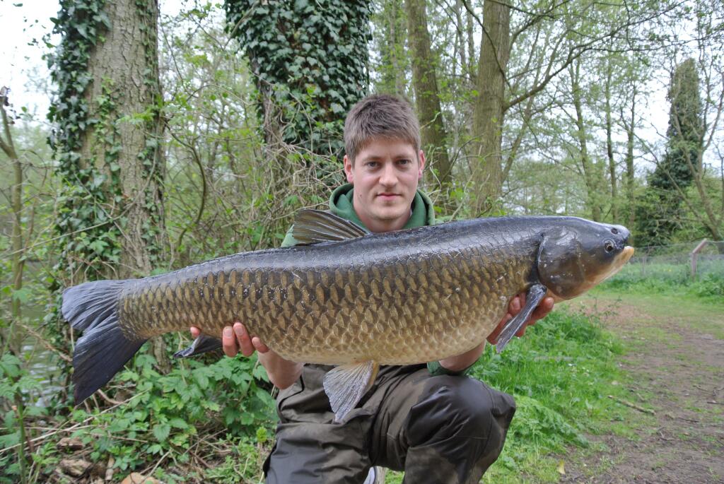 James Bygrave with a lovely 27lb Grass carp from Broadwing