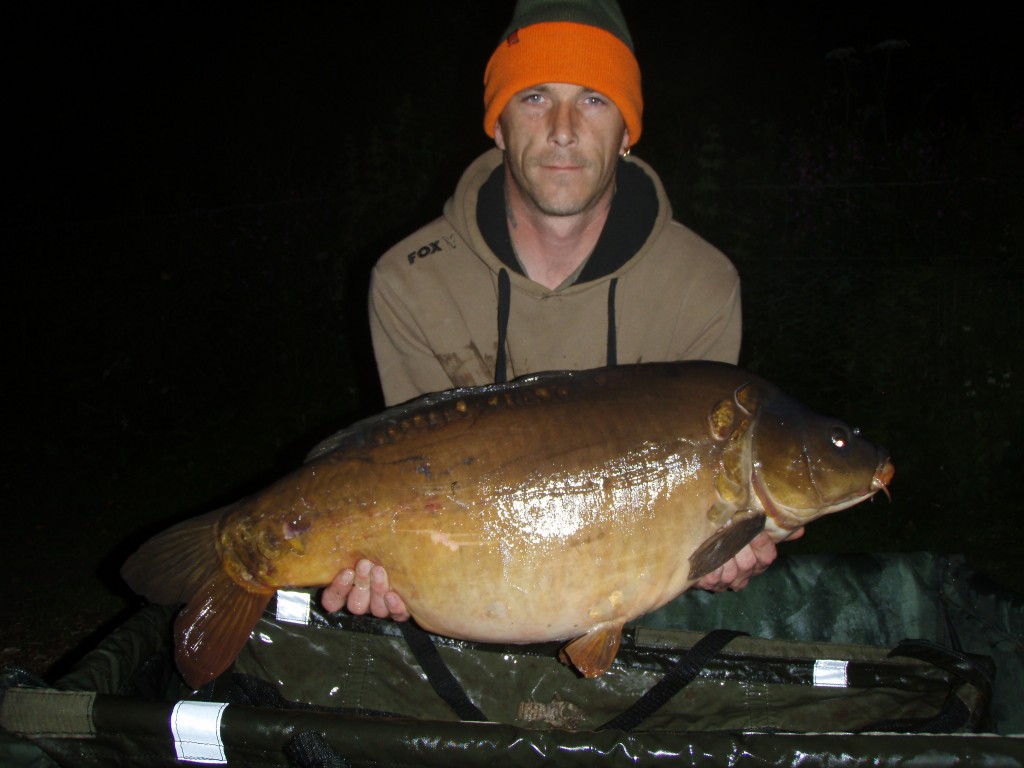 Karl Wright with a 26lb 6oz mirror from Broadwing