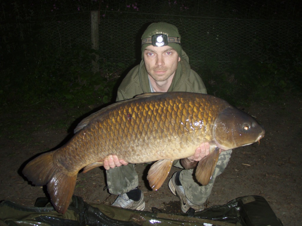 Kev Smith with a 28lb 8oz common from Broadwing