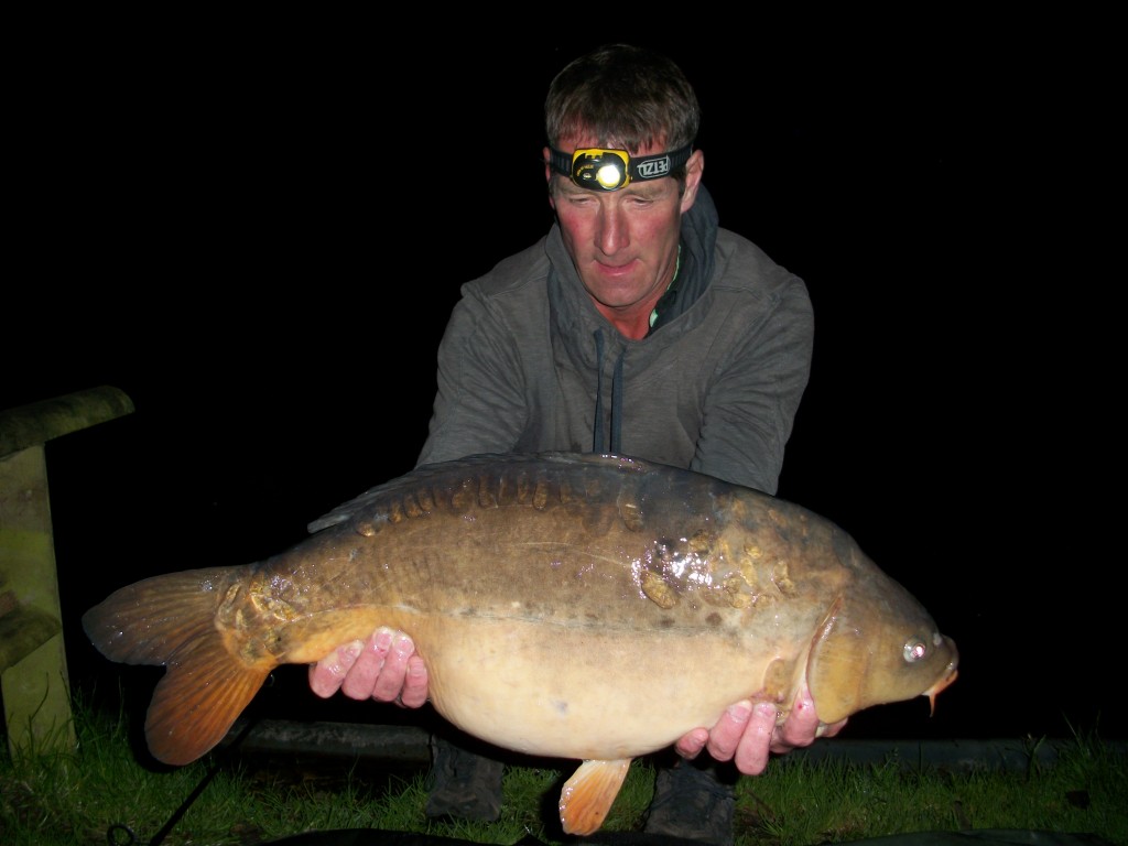 Guy Sherwood with a 20lb 13oz mirror from Broadwing
