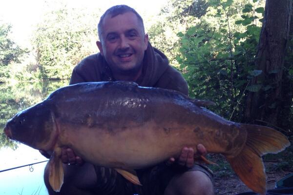 Craid Soames with a 21lb 4oz mirror from Broadwing