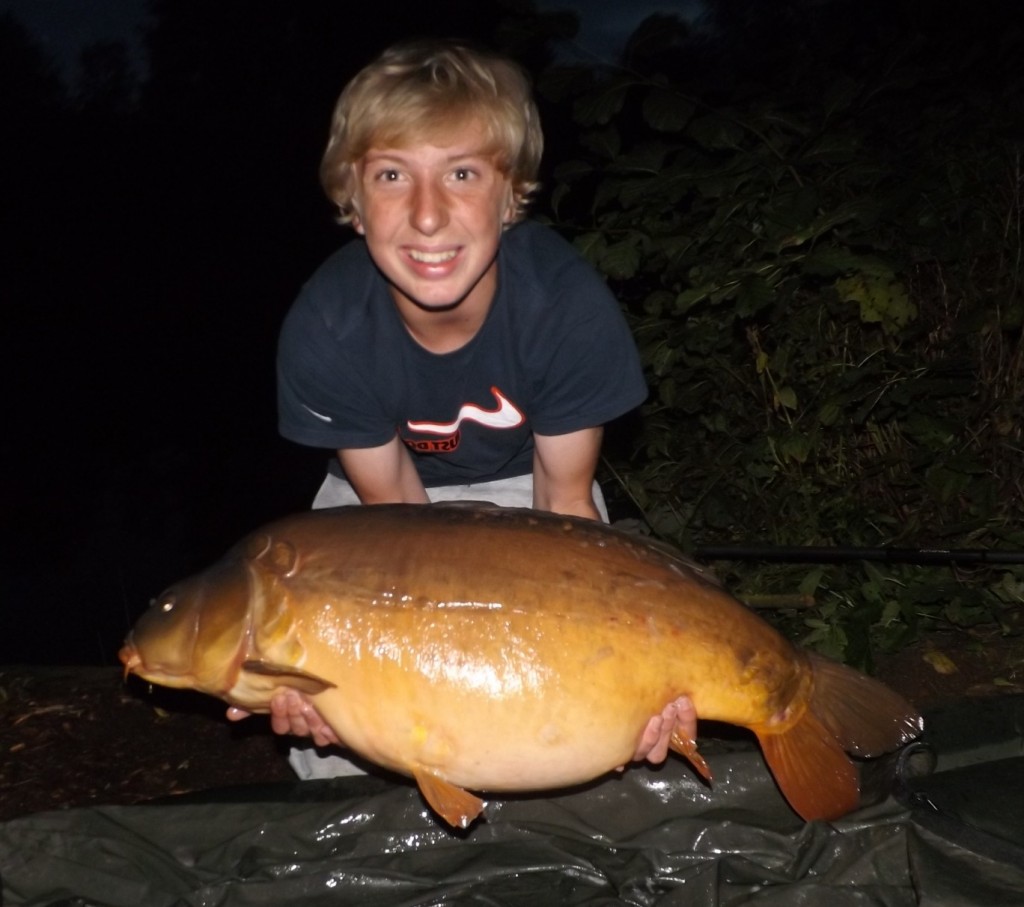 Louie donaldson with a PB 28lb 4oz mirror from Broadwing
