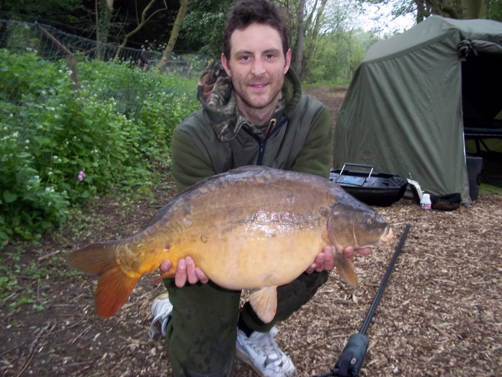 Steve Cudden with a 21lb 7oz mirror from Broadwing